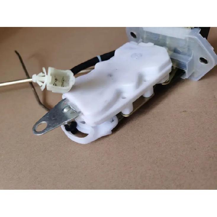 For Suzuki Aerio Liana 1.6 1.4 Tail door lock Back door lock block Back door locker central lock
