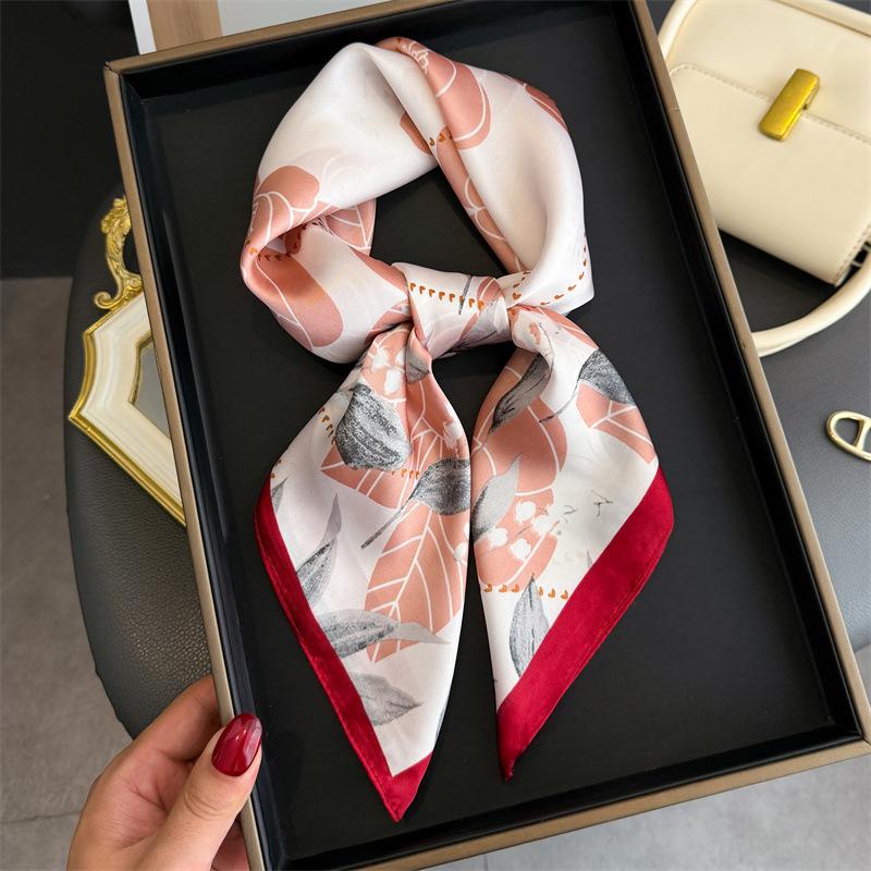 Elegant blooming floral print silk scarf square scarf premium shawl sunscreen neck small square scarf headscarf women's scarf
