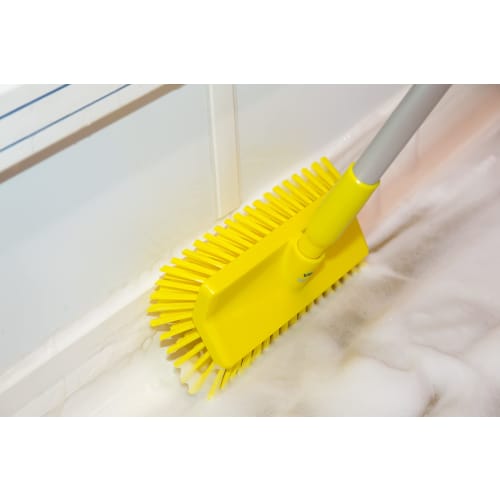 Vikan Angle Deck Brush 7047 Orange 70477