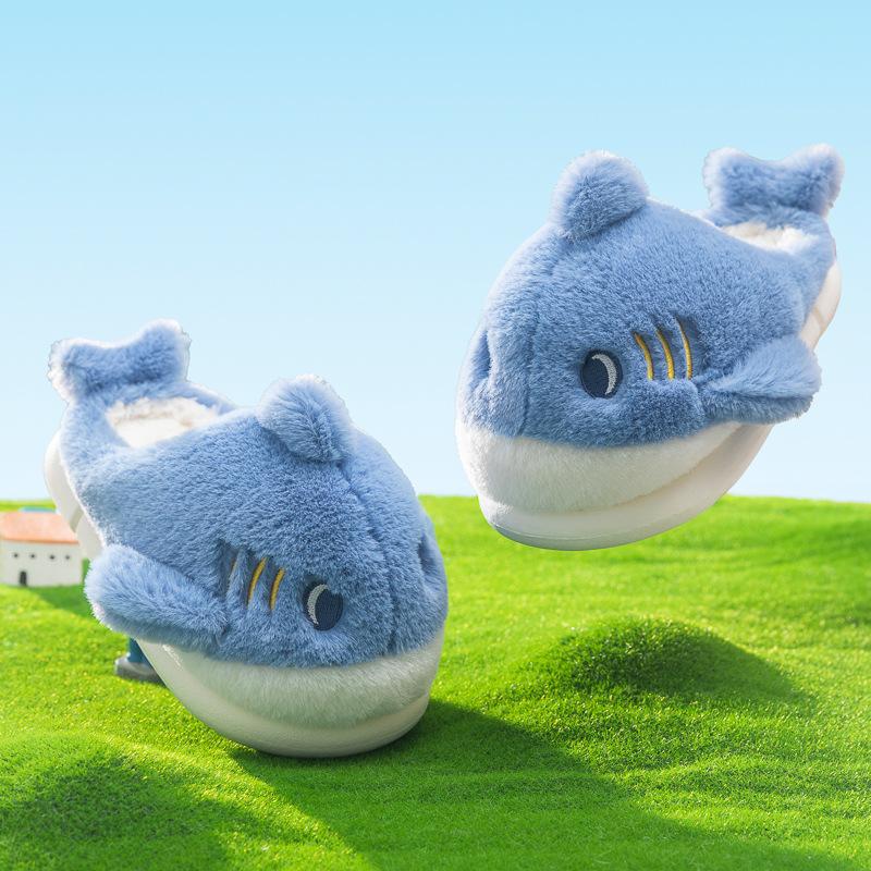 

New winter children s cartoon shark cotton slippers boys home soft-soled non-slip animal cotton shoes girls 26-27 [inner length 16cm] сірий колір
