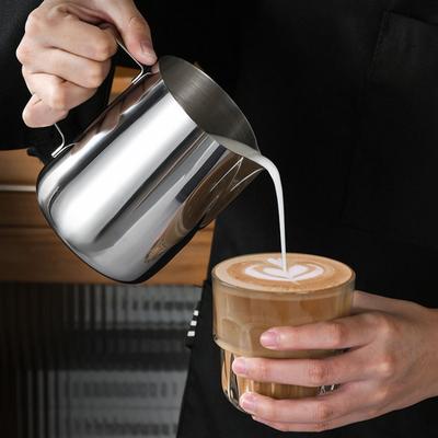 Brocca per schiumare il latte in acciaio inossidabile, tazza per schiumare il latte espresso, bricco per latte da bar, bricco per schiuma di panna
