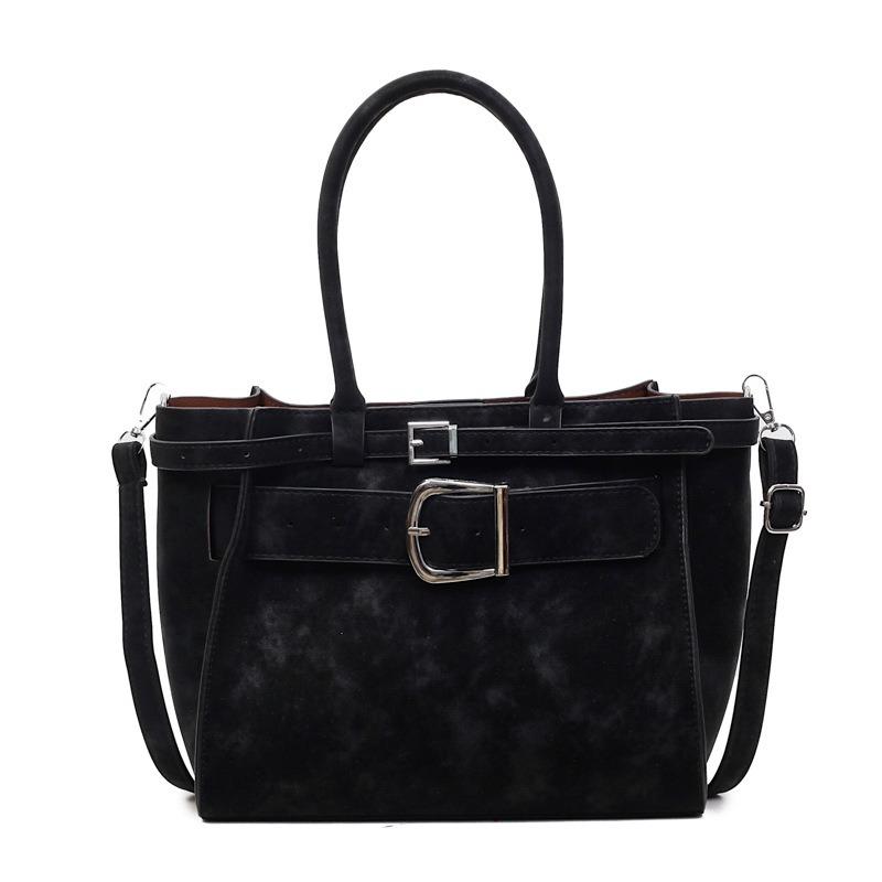 Retro small bag women's autumn and winter new simple fashion messenger bag casual portable commuter bucket bag
