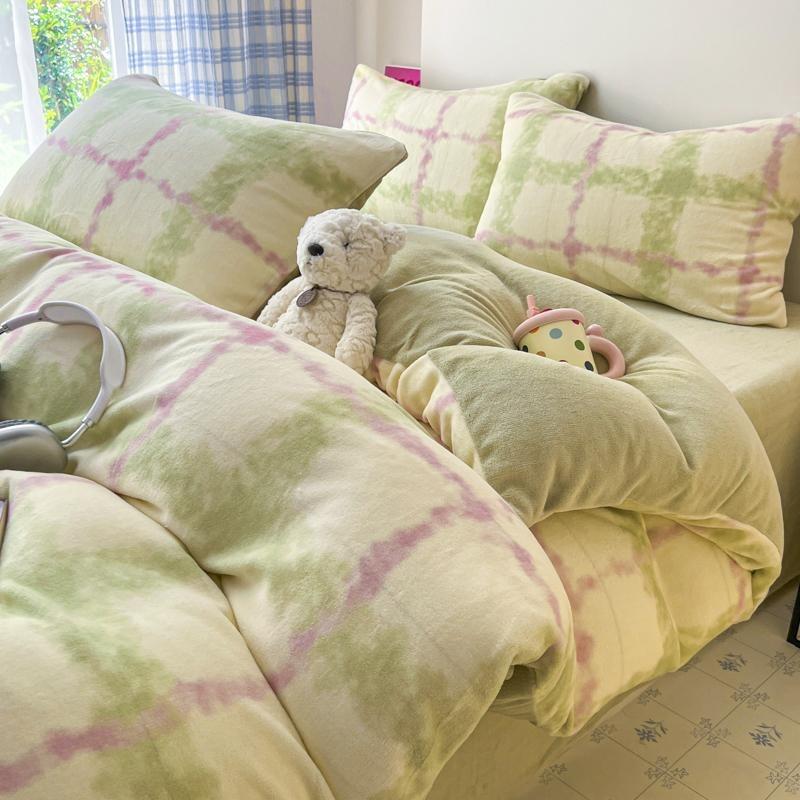 Thickened Milk Fleece Bed Four-Piece Set, Double-Sided Fleece Coral Fleece Quilt Cover, Bed Sheet Three-Piece Set