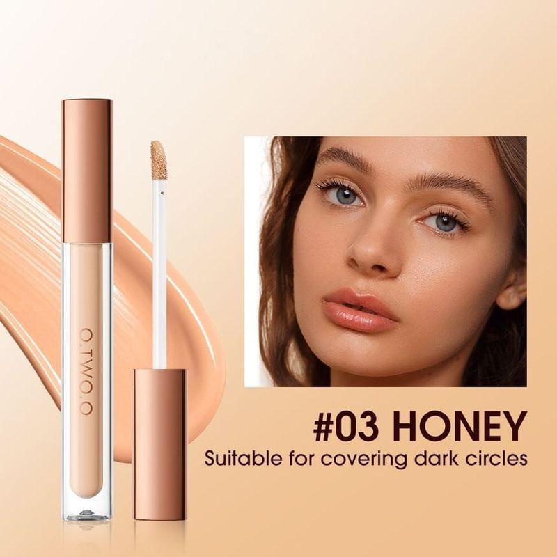 O.TWO.O - Lightweight And Seamless Concealer - 4 Colors