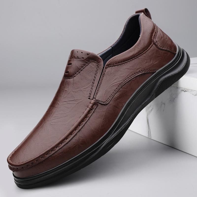 Fashion Genuine Leather Men Casual Shoes Comfortable Loafers Soft-Soled Slip-On Flats Versatile Business Formal Shoes Sneakers Moccasins