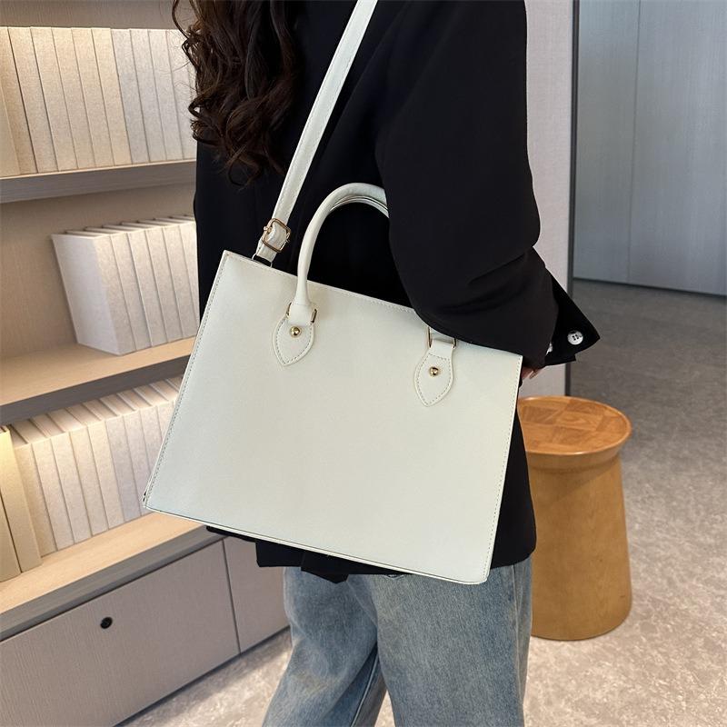Simple large-capacity small square bag women's 2 summer new fashion trend shoulder bag simple fashion oblique span handbag