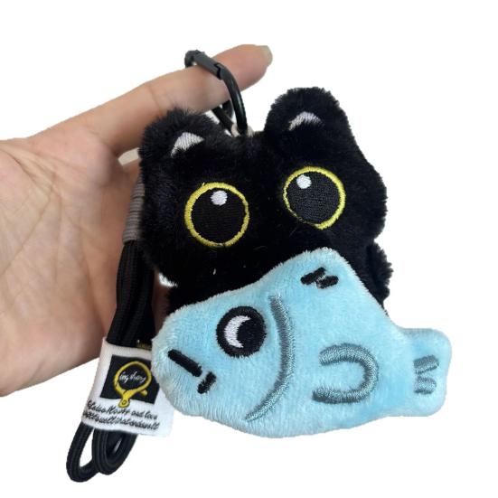 Roztomilý plyšový černý kočičí klíčenka Kreslená kočka držící rybu Kroužek na klíče pro tašku Peněženku Měkké plyšové zvířátko Klíčenka Dárek pro milovníky koček