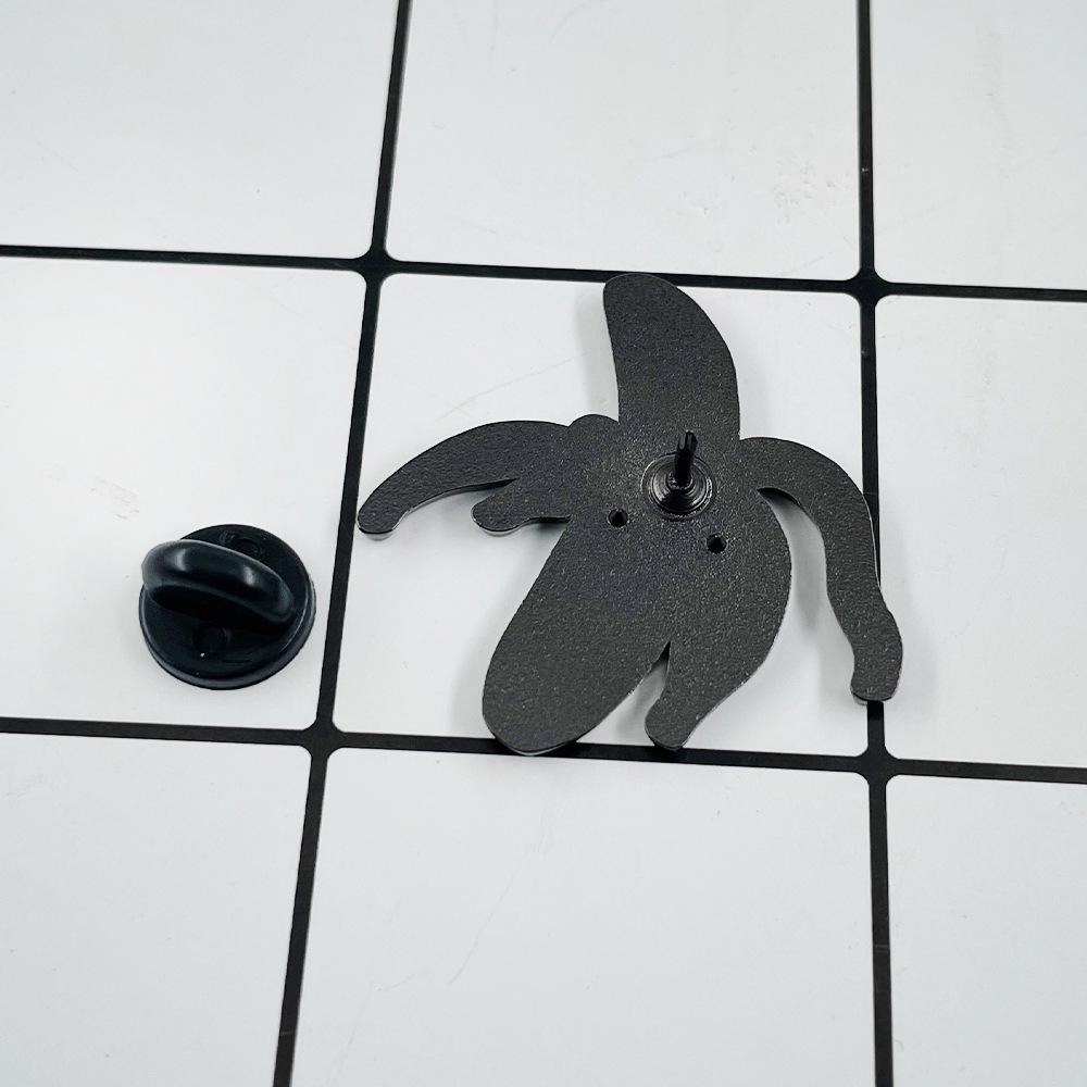 Brož Banán: Barevný ovocný odznak na oblečení, batoh nebo jako dárek