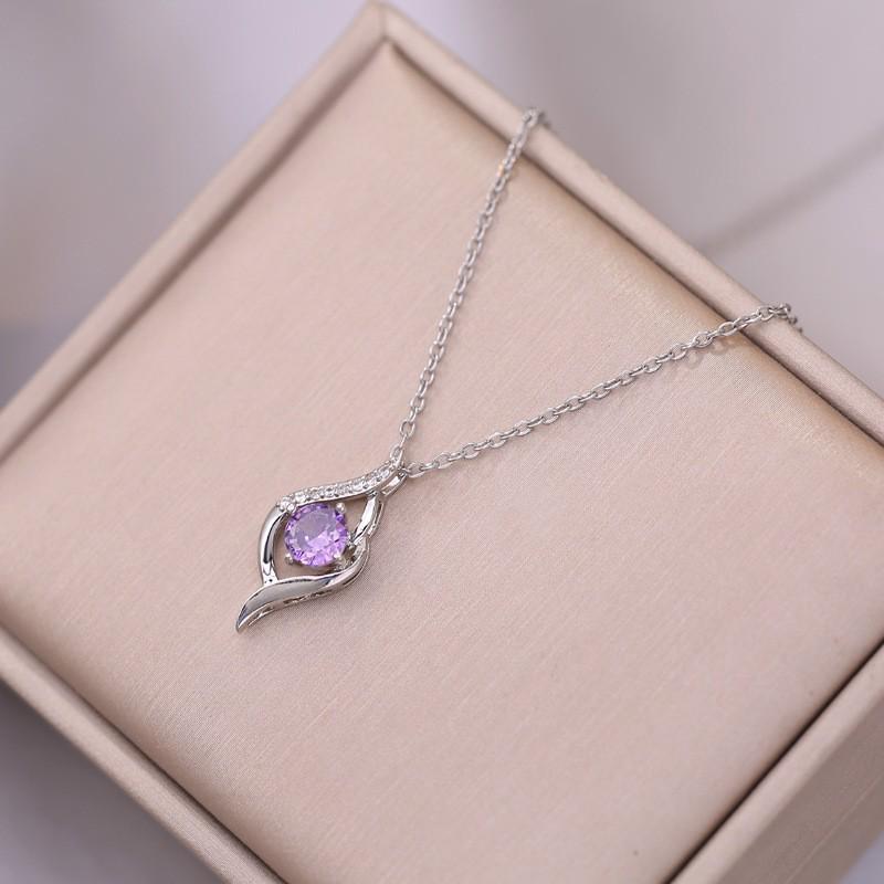 Women's Fashion Heart Pendant Necklace - Elegant, Simple Design, Versatile Clavicle Chain Jewelry