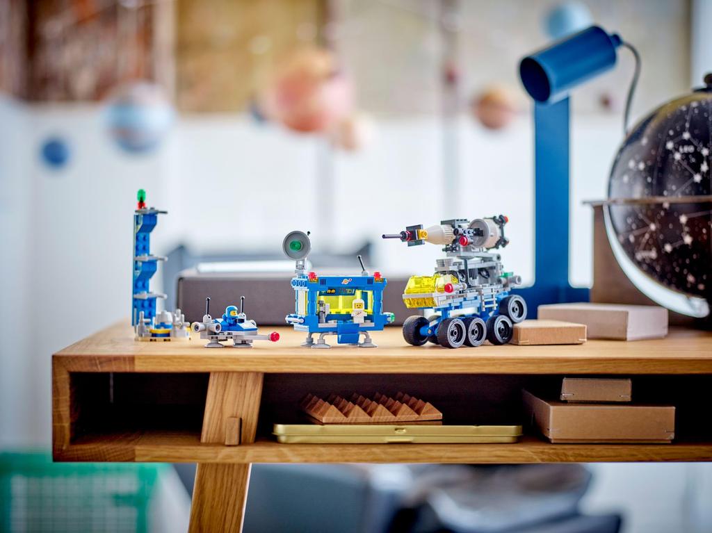 LEGO 40712 Micro Rocket Launcher: 325 pieces