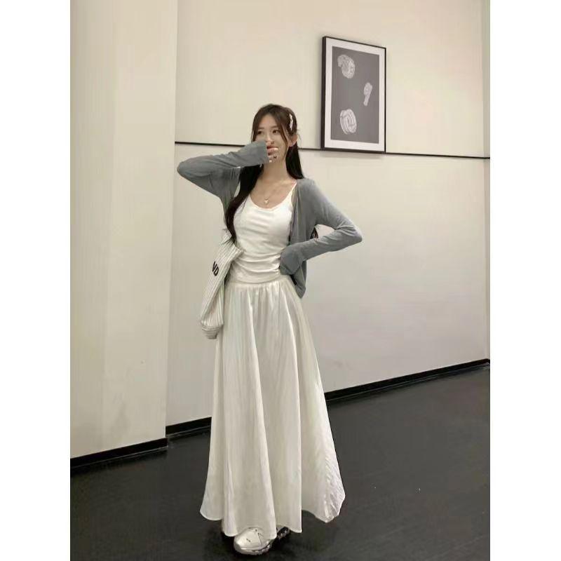 Damesommerhvitt midiskjørt og cardigan tredelt sett - Elegant og moden stil, gudinnevibb, langermet