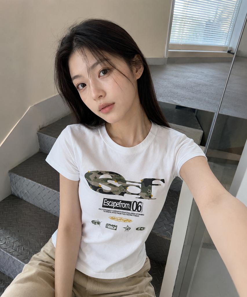 ESCAPEFROM Star Camo Escf Logo Collage Print Slim Fit Short Sleeve T-Shirt Ivory