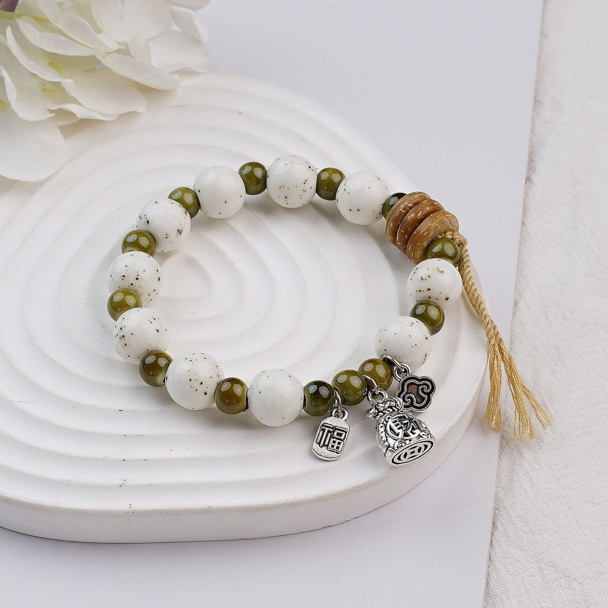 Летний ханьфу, керамический браслет с бахромой