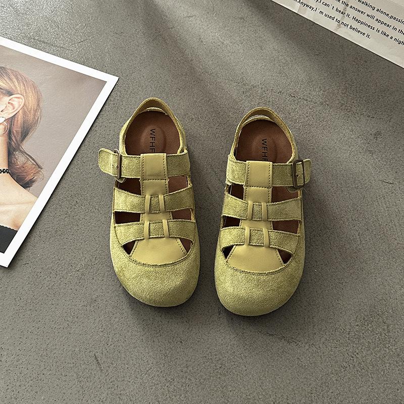 Platform Shoes Roman Sandals Women's Shoes Spring and Summer New Versatile Flat-bottomed Slippers Beach Pig Cage Shoes