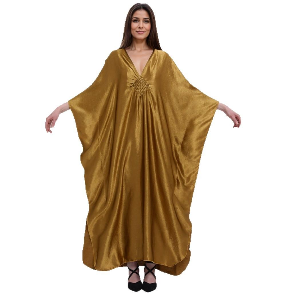 The Luxurious Beach Smock Has A Loose, Large-sized Vacation Robe Woven On The Front