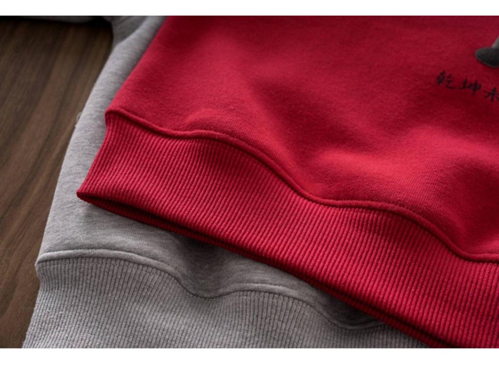 Boys' Red Fleece-Lined Winter Hoodie 2025 - Stylish Year of the Horse Top for Middle and Big Kids.