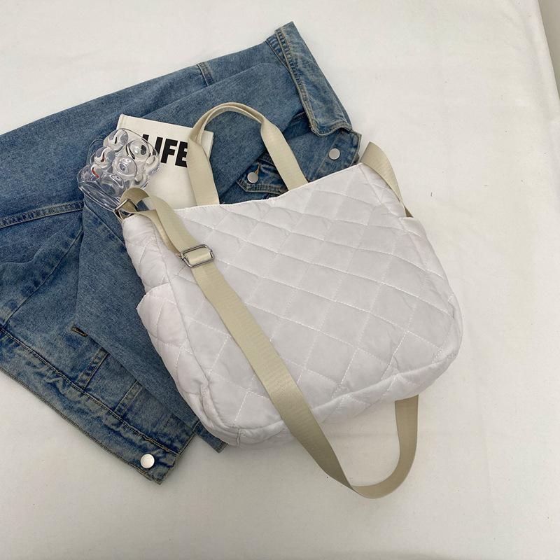 Large Capacity Quilted Tote Bag - Korean Style Versatile Cotton Coat Bag, High-End Fashion Shoulder & Crossbody Bag for Autumn and Winter