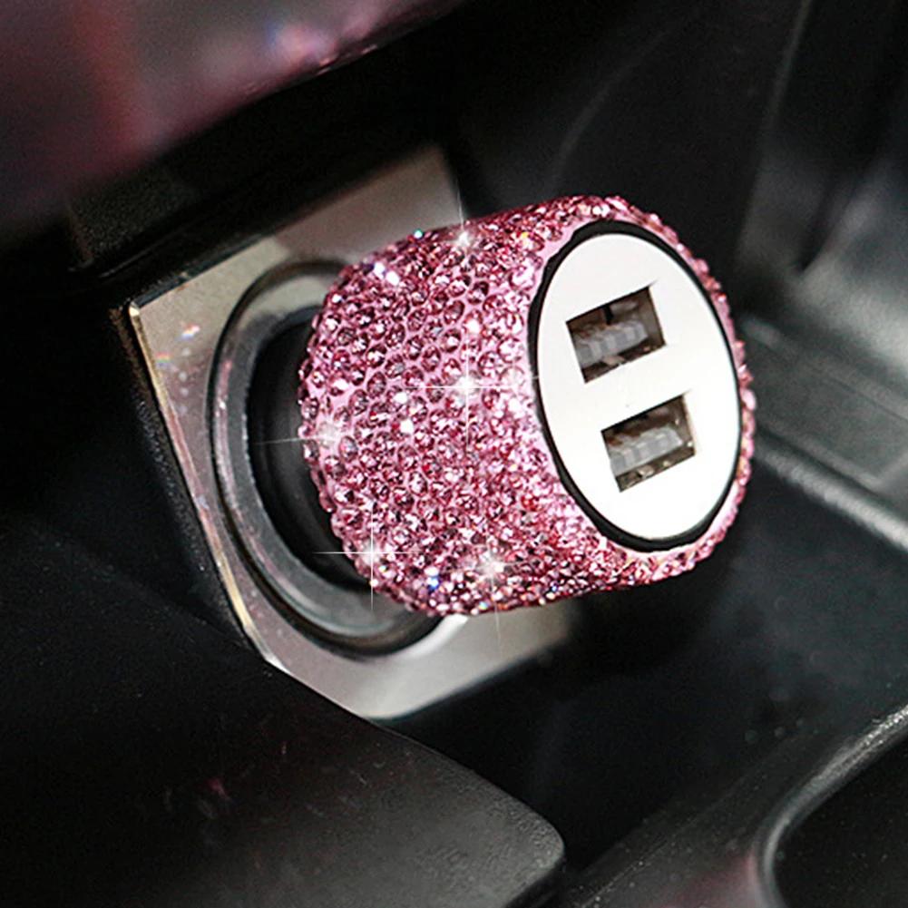 Nowa Błyszcząca Ładowarka Samochodowa USB 5V 2.1A Podwójny Port Szybki Adapter Różowa Dekoracja Samochodowa Stylizacja Samochodu Diamentowe Akcesoria Samochodowe Wnętrze dla Kobiety