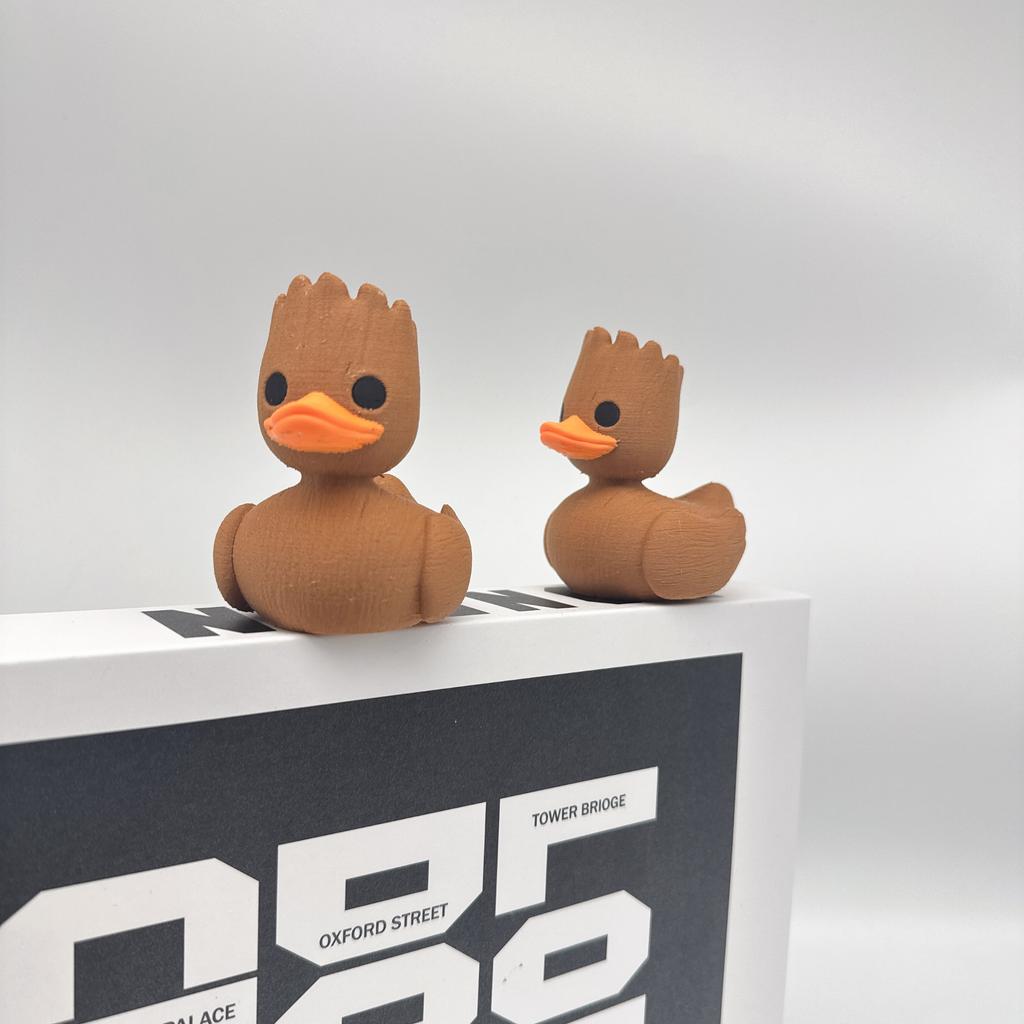 3D Printed Groot Duck Statue, Groot Theme Rubber Duck, Durable Plastic, Indoor/Outdoor Desktop Office Home Decor, Unique Design