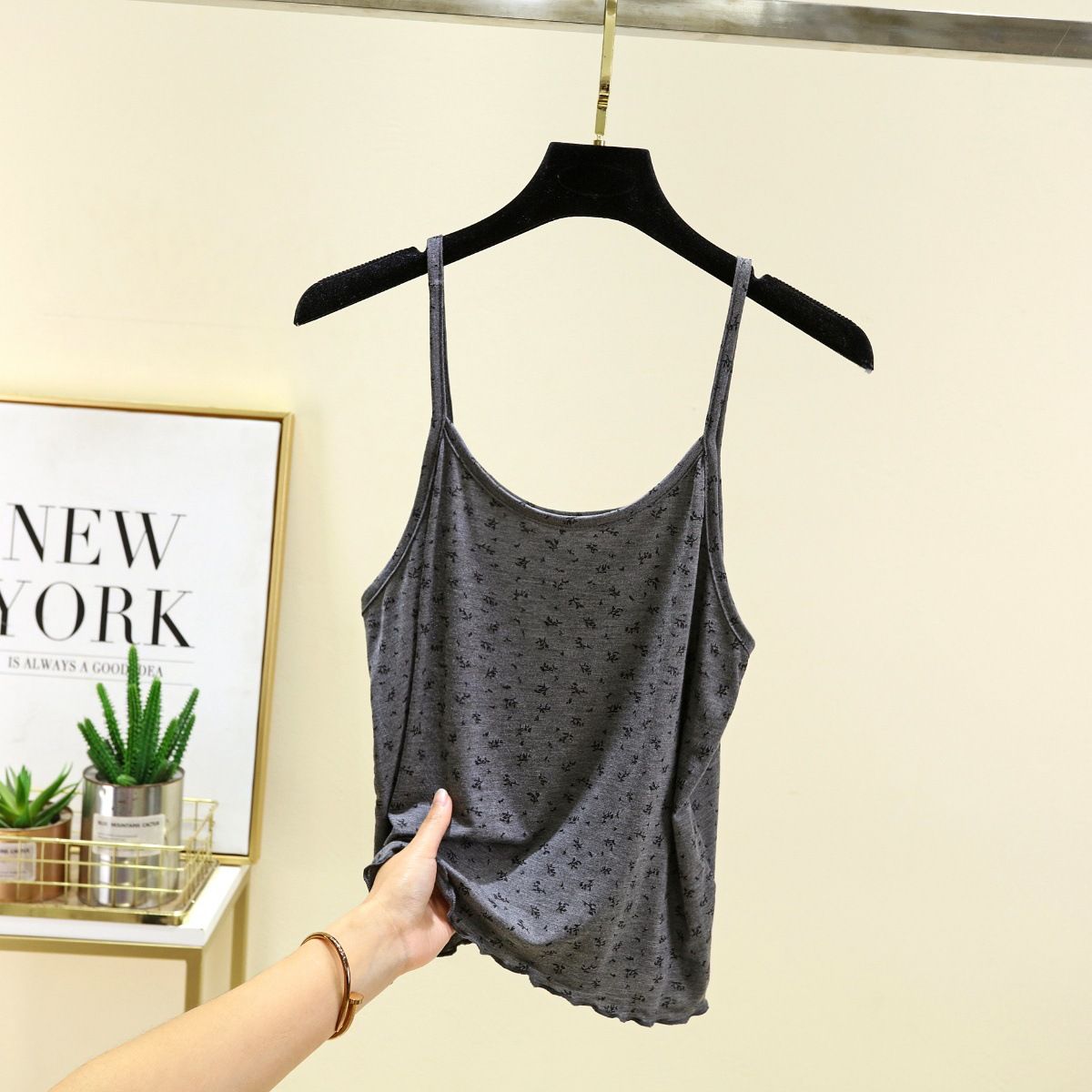 

Женская майка с принтом, весна-лето, новая тонкая кружевная майка, внутренняя тонкая короткая майка большого размера L темно-серого
