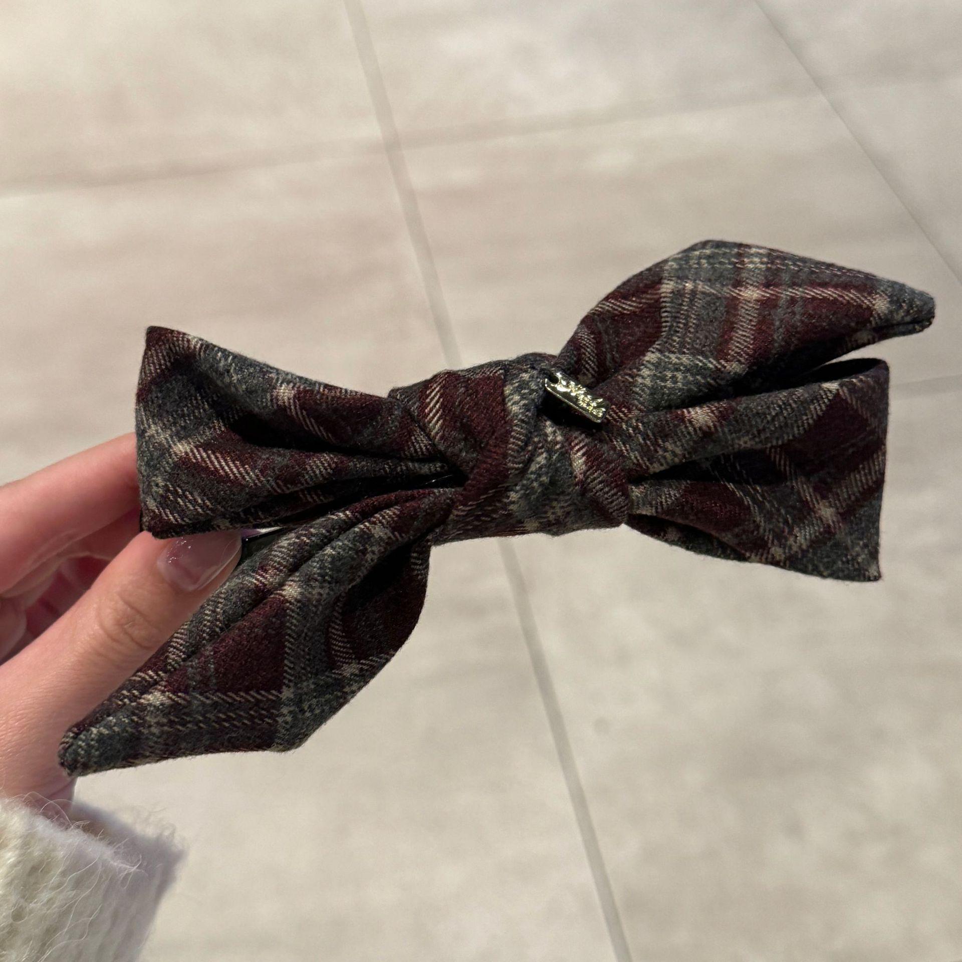 Retro Plaid Wool Bow Hair Clip – Age-Reducing, Girlish Bun Accessory