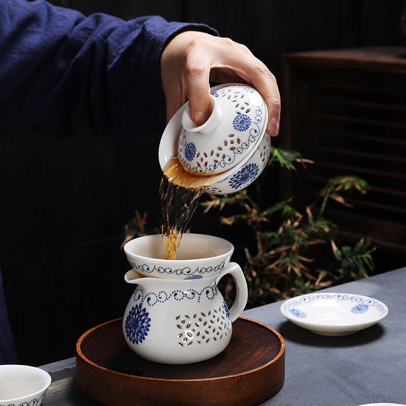 Haofeng Honeycomb Blue and White Porcelain Tea Set