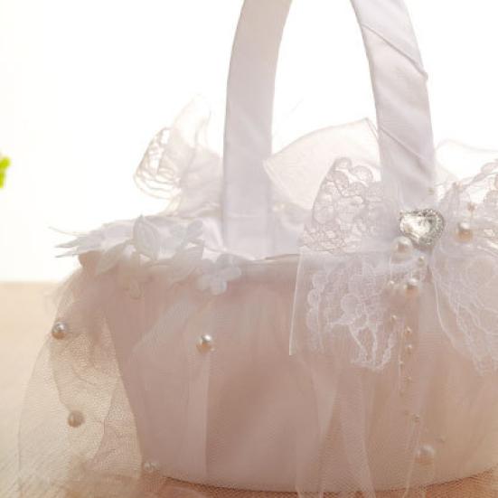 Blumenkorb Blickfang Elegantes Aussehen Stoff Hochzeitsblumenmädchenkorb für Party