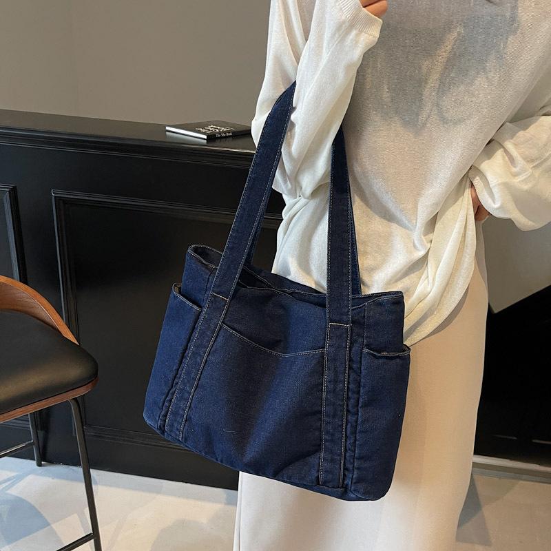 2025 new product handbag women's large-capacity casual simple denim bag student commuter shoulder bag