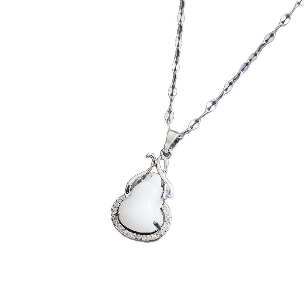 European and American Korean-Style Stone Gourd Pendant Necklace with Color-Preserving Clavicle Chain