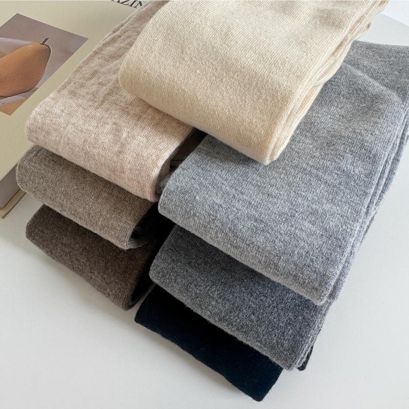 Autumn And Winter Warm Knee Socks Stockings Velvet Solid Color Knitted Jk Medium Tube Socks Cashmere Calf Socks Women Stockings