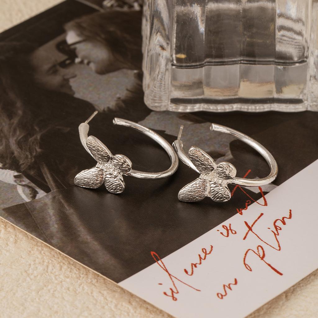 Süße Mädchen Einfache Ohrringe Leichte Schmetterlingsohrringe Mode Hohes Temperament Dreidimensionale Ohrringe