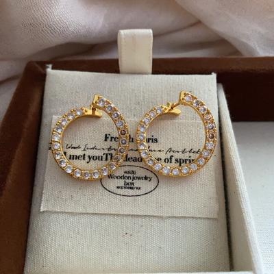 Ring-Set Zircon Stud Earrings, Ear Buckles, High-End Sense, Simple Personality, Fashionable And Sweet, Exquisite Commuter Casual Earrings.