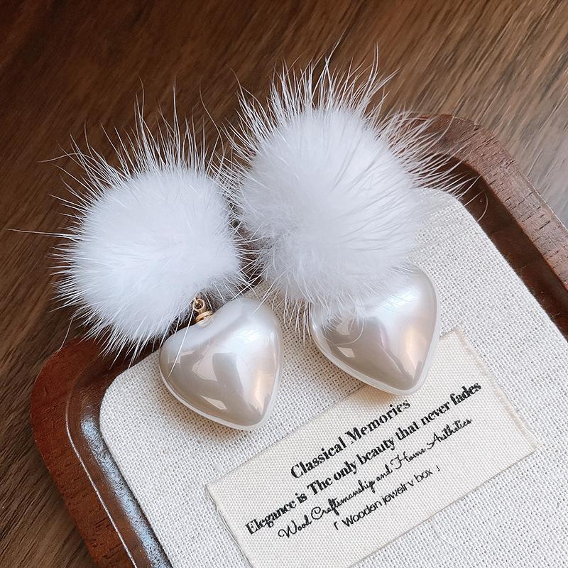 Silver Needle Red Snowflake Bow Pompon Stud Earrings - Retro & Luxurious, Ideal for Autumn/Winter