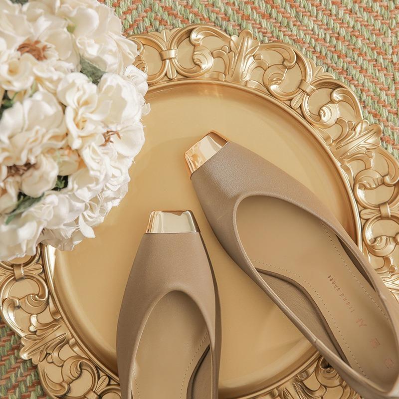 Single Shoes Women's Soft Leather Thick Heel New Iron Head Square Head Middle Heel Soft Sole Not Tired Feet Autumn