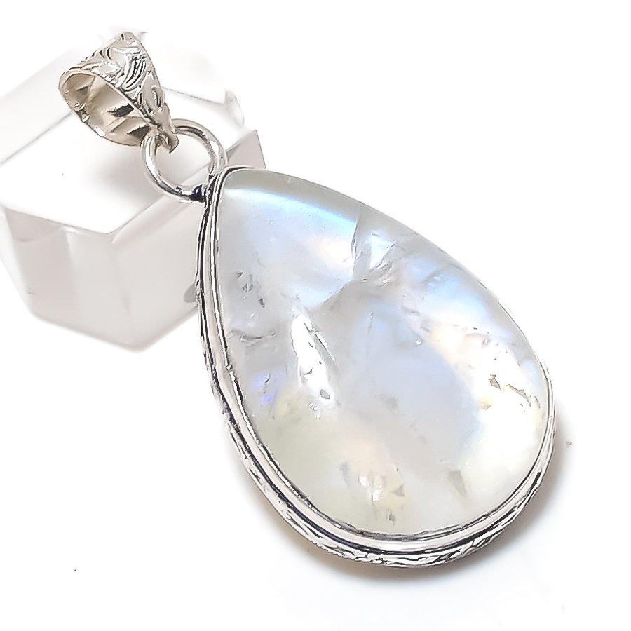 

Natural Moonstone Gemstone 925 Sterling Silver Jewelry Pendant 1.81 l7s49