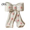 Elegant Ceramic Bud Vase Bow with Star, Decorative Flowers Vase, Creative Flower Modern Nordic Home Decor Arrangement Holder for Living Room