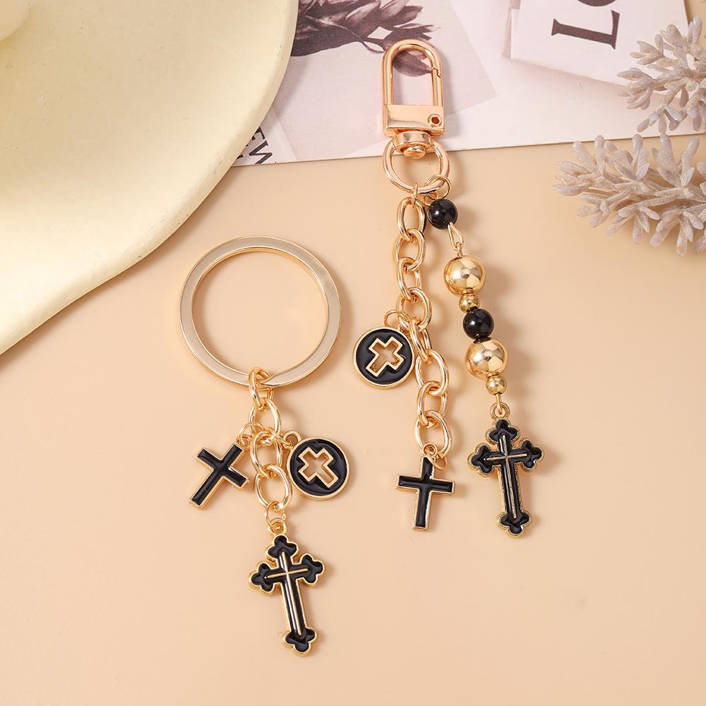 Fashion Gothic Black Cross Keychain Handmade Beaded Key Ring Pendant for Women Girls Handbag Decor DIY Key Chain Jewelry Gift