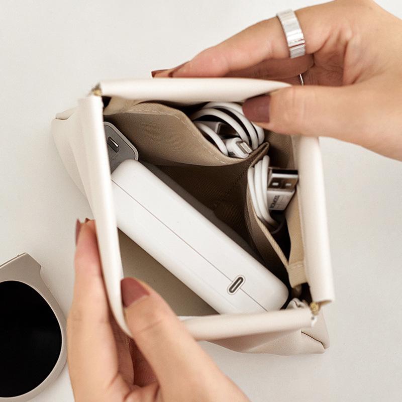 Portable Lipstick and Charger Pouch: Compact, Automatic Closure, Multi-Use Storage Bag