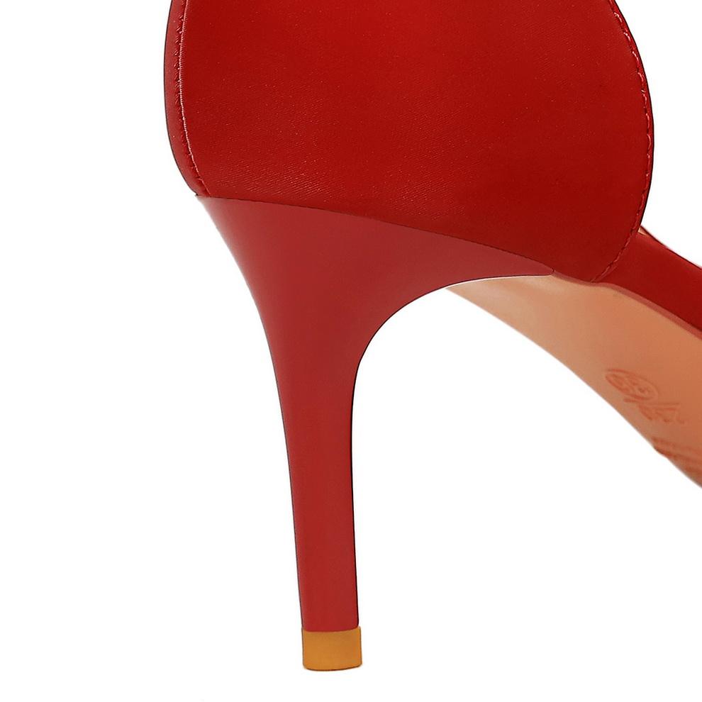 Женские туфли на высоком и тонком каблуке — фото 19