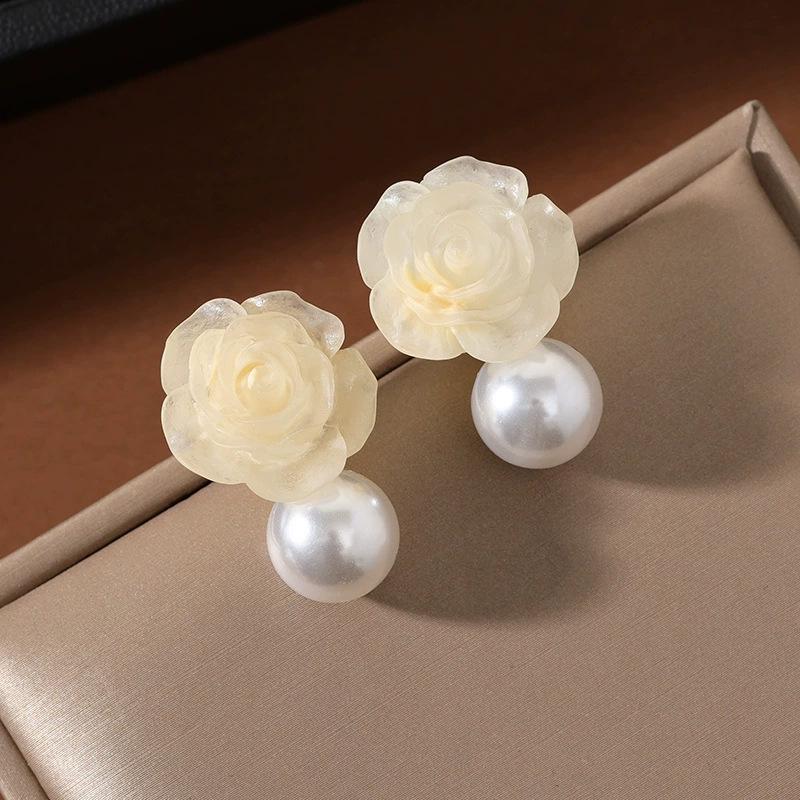 Silver Needle Dongdaemun Fresh Colorful Earrings - Simple, Versatile, Luxury Studs with a High-End Sense