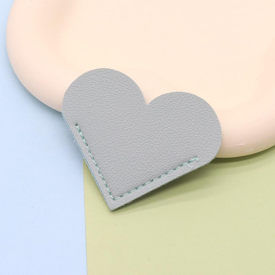 Heart Leather Bookmark Corner Clips: Non-slip, Moisture-proof Reading Tool