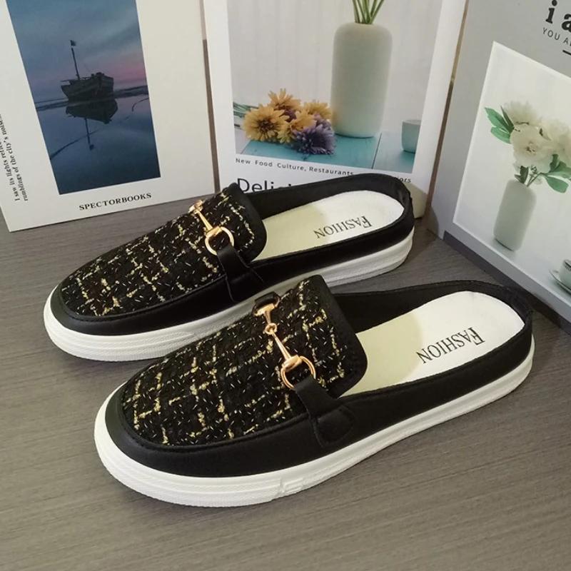 

Модная женская обувь 2024 года, женские тапочки с закрытым носком, осенние дышащие металлические украшения, разноцветные, на плоской подошве, повседневные, удобные тапочки 35 белый