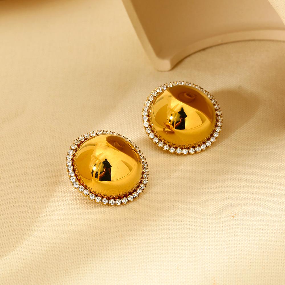 

Retro European-American 18K Stainless Steel Zircon Stud Earrings with Color-Changing Design