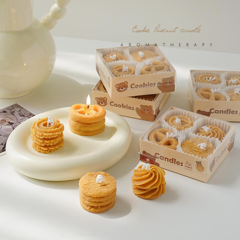 Handmade Cookie-Scented Candle Gift Box: Creative Food-Shaped Fragrance Souvenir