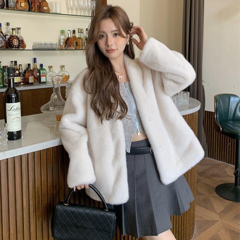 Winter Nerzpelz Kurzer V-Ausschnitt Mantel Pelz und Pelz Einteiler Nerzplüsch Umweltfreundlicher Pelz Pelzmantel für Damen