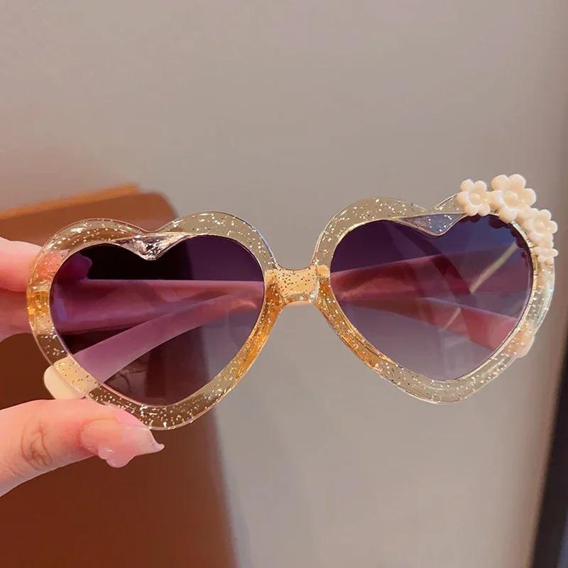 Girls Boys Love Heart Sunglasses Outdoor Sun Protection Children Lovely Flower Vintage Sun Glasses Classic Kids Eyewear Uv400