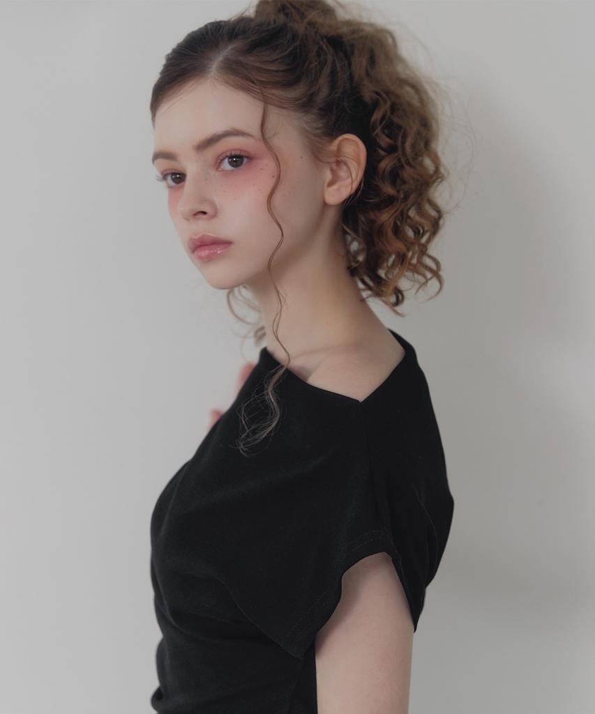 Teuwi One-Off Shirred Asymmetrical T-Shirt (Belt Set)