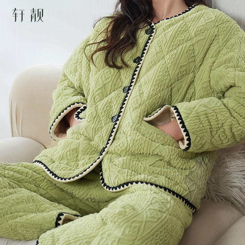 Xuanliang Pajamas for Women in Winter with Thickened Three Layer Coral Velvet and Cotton Jacket for Warmth, Home Clothes, Outable Set