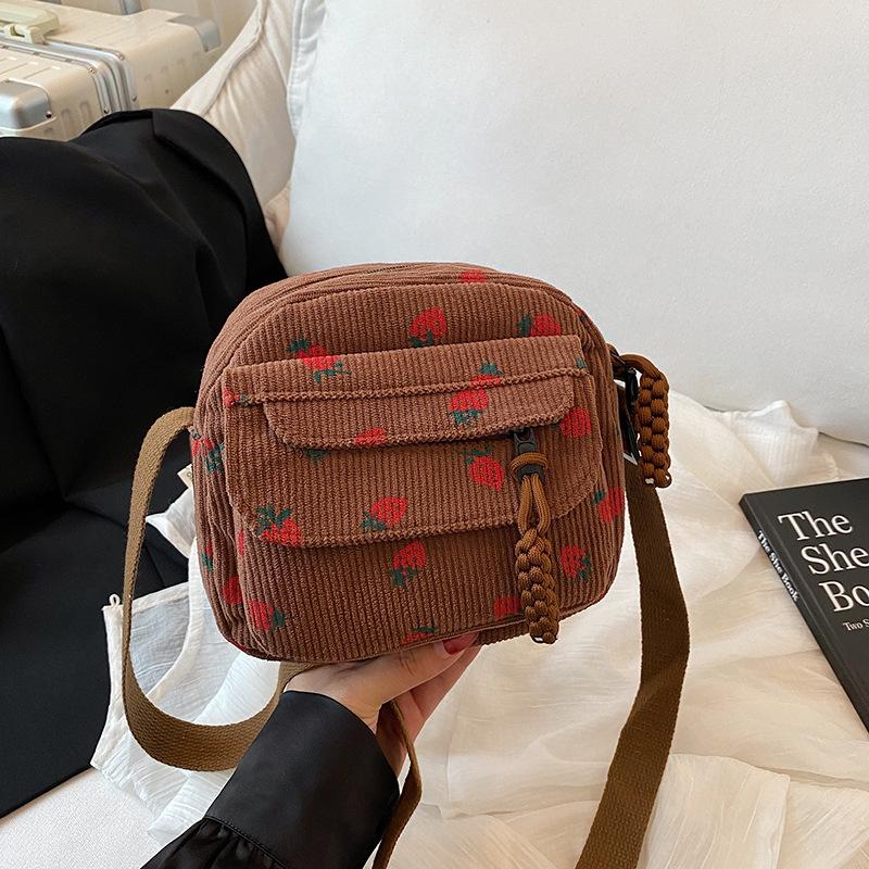 

Школьный рюкзак для девочки, ученицы средней школы, ученицы старшей школы, милый, с сердечком, розовый, с клубничкой, сумка через плечо коричневый