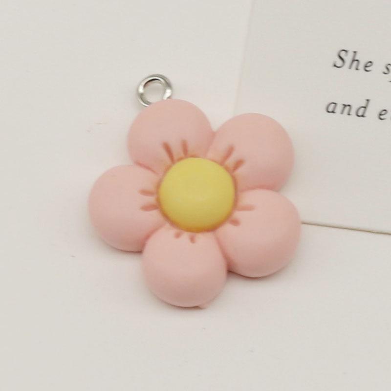 Vibrant Resin Sunflower 5-Petal Pendant Keychain – DIY Flower Jewelry Accessory